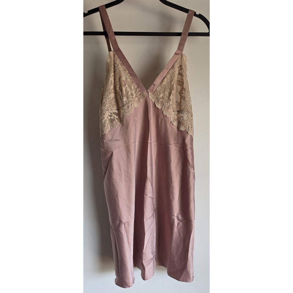 Oysho Camisole S Pink V-Neck Sleeveless Lounge Tank Top Slip Romantic Lace Satin